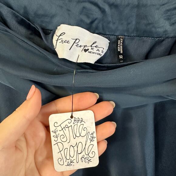 Free People x KAS Skater Mini Skirt Navy Blue Marlin Faux Chiffon XS NWT - Picture 6 of 6